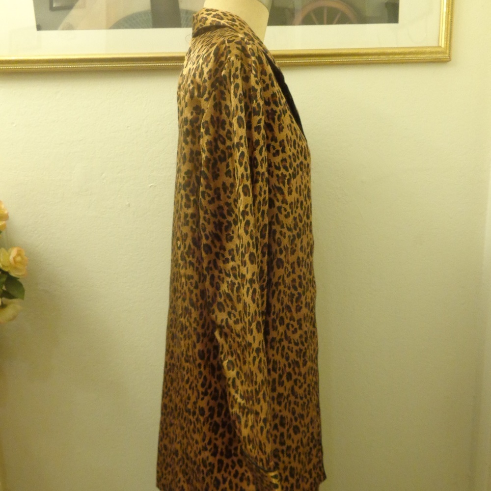 Avon Intimates Leopard Print Pajama Top - Picture 4 of 7